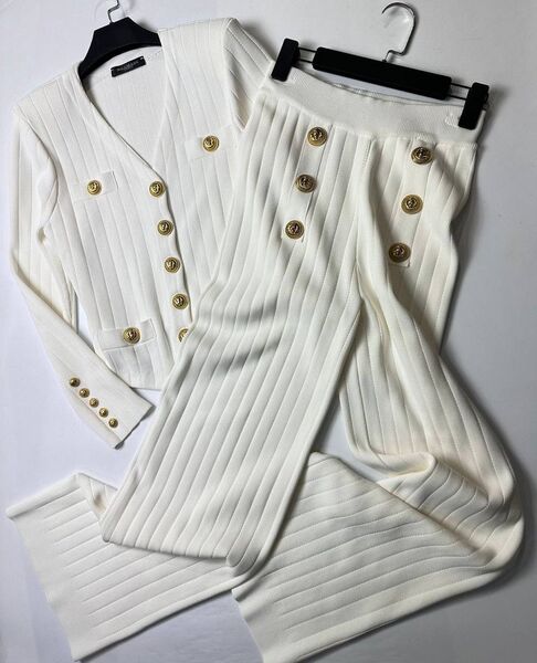 Костюм Balmain женский молочный 130745