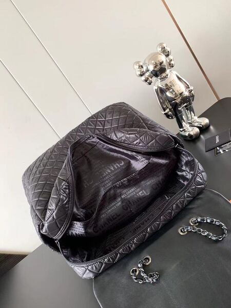 Чемодан Chanel женский нейлон черный 116418-9