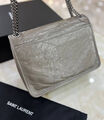 Сумка Saint Laurent Niki Medium женский кожа графитовый 160386-7