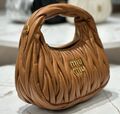 Сумка Miu Miu Wander женский кожа 141486-1