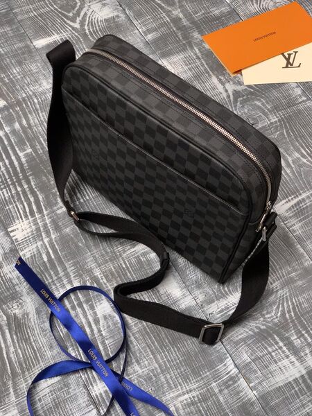 Мужская сумка мессенджер Louis Vuitton Dayton Reporter мужской канва графитовый 41199-3