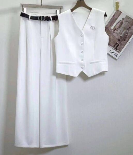 Костюм Christian Dior женский белый 148440
