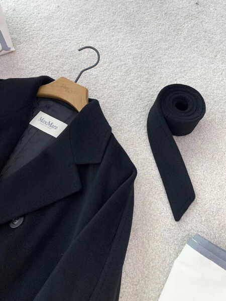Пальто Max Mara женский черный 137512-2