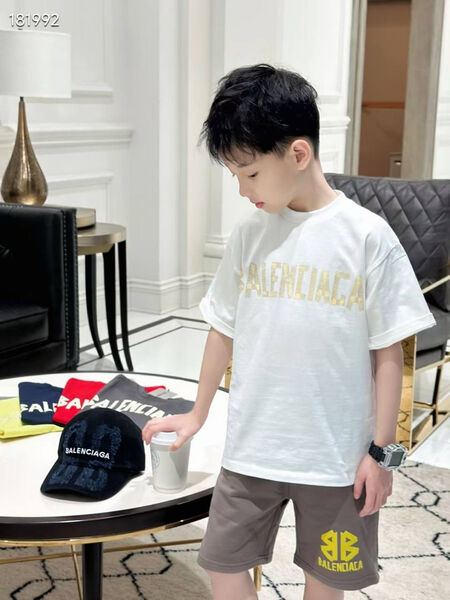 Детский костюм Balenciaga болотный 193358-3