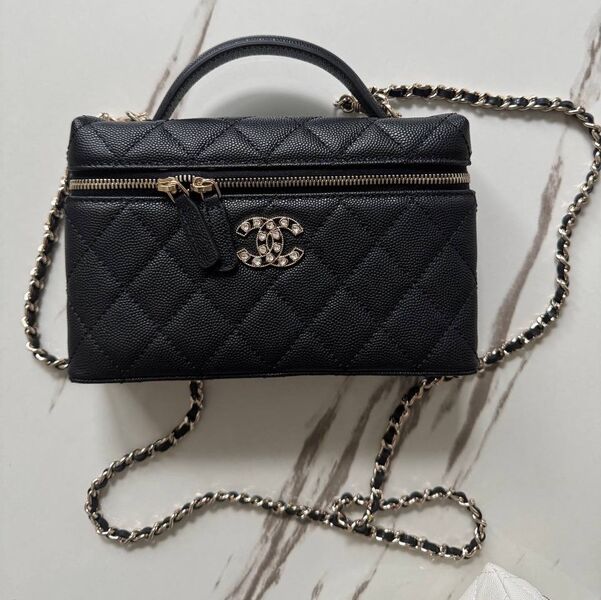 Сумка Chanel женский кожа черный 186761