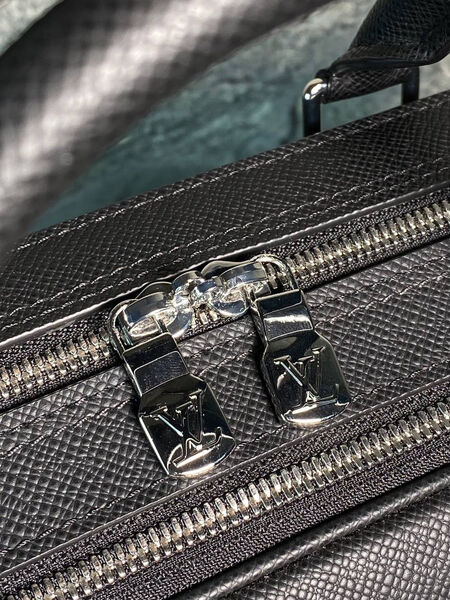 Мужской портфель Louis Vuitton мужской кожа черный 149944-3