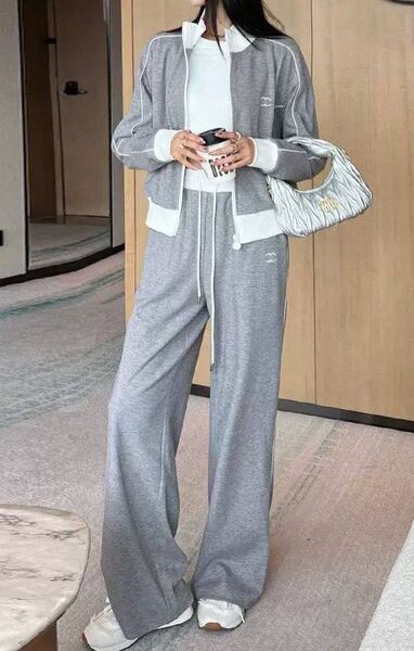 Костюм Chanel женский графитовый 166686
