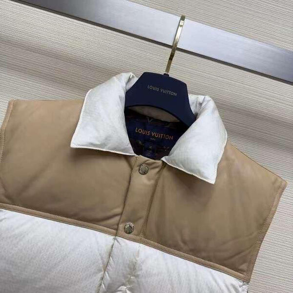 Жилет Louis Vuitton женский бежевый 123845-2