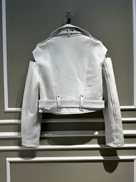 Куртка Balenciaga женский кожа белый 106486-8