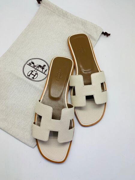 Шлепки Hermès женский кожа белый 89197-2