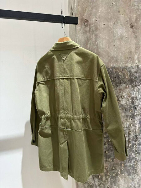 Куртка Prada женский болотный 199913-3