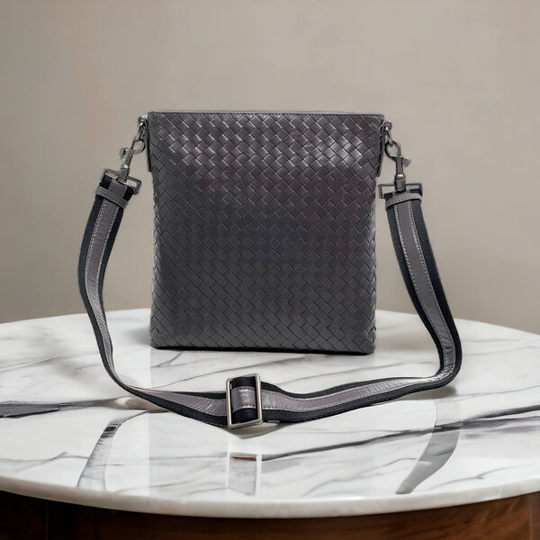 Мужская сумка мессенджер Bottega Veneta мужской кожа черный 150091