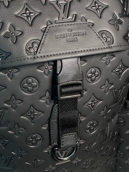 Мужской рюкзак Louis Vuitton мужской кожа черный 167094-5