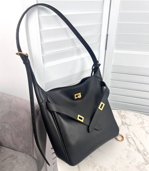 Сумка Balenciaga Bel Air Small женский кожа черный 174092