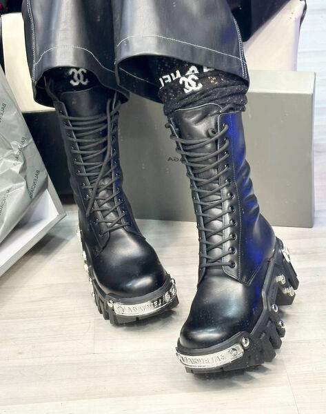 Ботинки Balenciaga женский кожа черный 136583-2