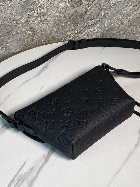 Мужская сумка мессенджер Louis Vuitton мужской кожа черный 169138-9