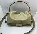 Сумка Fendi Mamma Baguette женский кожа болотный 186382-1
