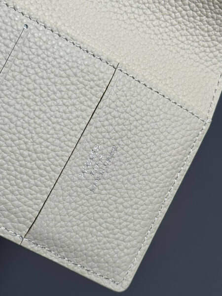 Обложка на паспорт Hermès мужской кожа бежевый 154028-6