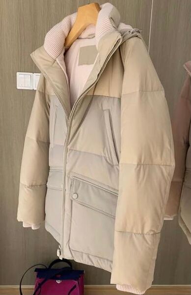 Куртка Loro Piana женский бежевый 38517-4