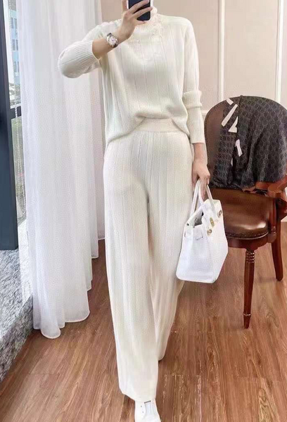 Костюм Loro Piana женский белый 96013