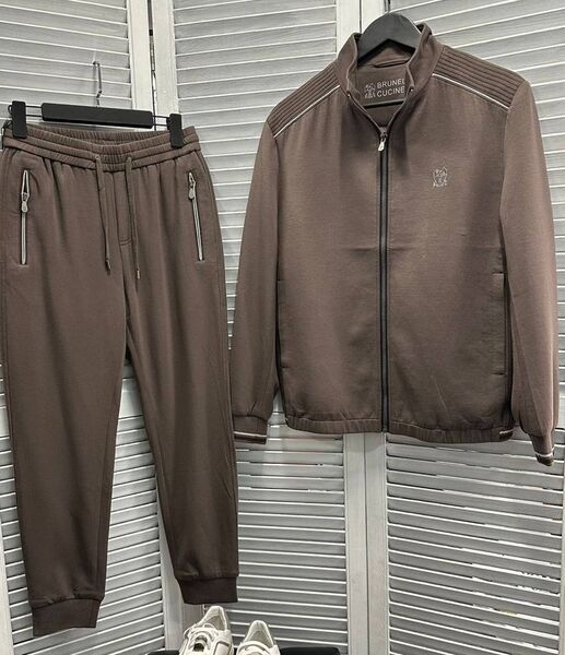 Мужской костюм Brunello Cucinelli мужской 130773