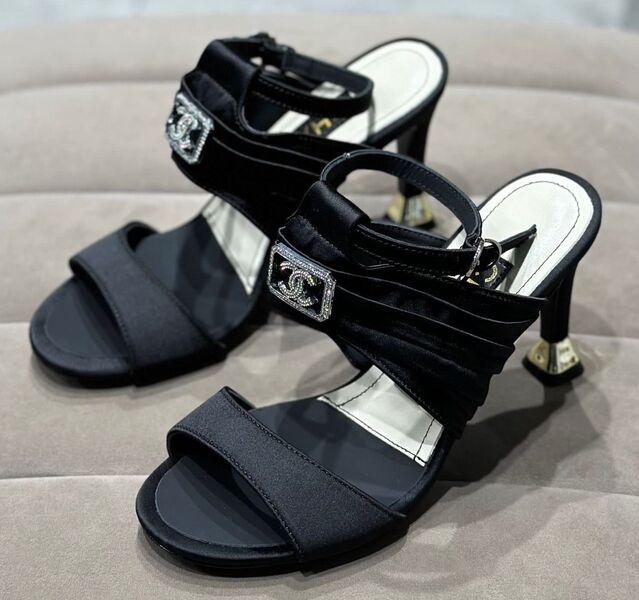 Босоножки Chanel женский кожа черный 122237