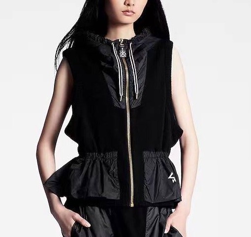 Жилет Louis Vuitton женский черный 131413