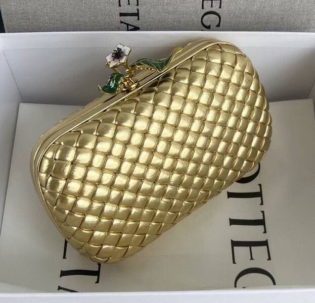 Клатч Bottega Veneta женский бронзовый 201375