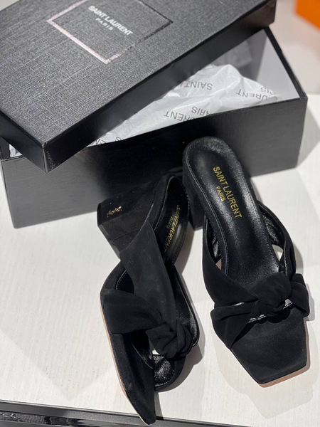 Босоножки Saint Laurent женский замша черный 12773-3