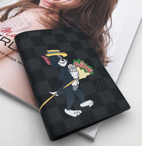 Обложка Louis Vuitton женский 55314