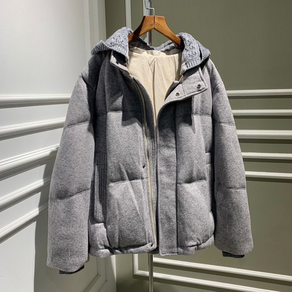 Пуховик Loro Piana женский бежевый 62817-7