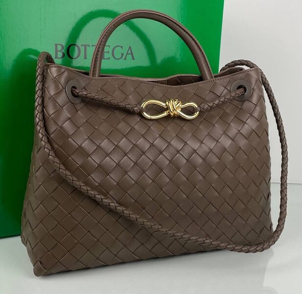 Сумка Bottega Veneta женский кожа черный 112261