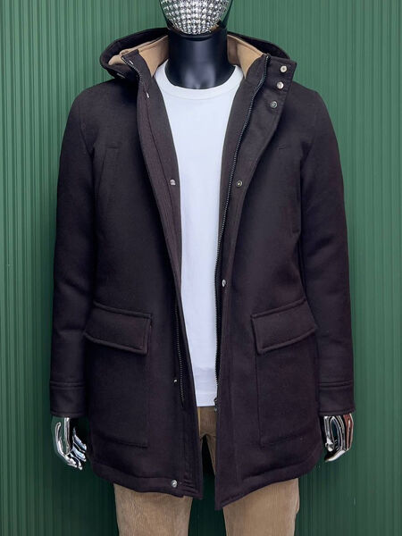 Мужской пуховик Brunello Cucinelli мужской черный 136917-9