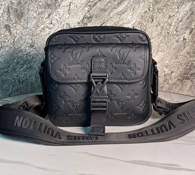 Мужская сумка мессенджер Louis Vuitton мужской кожа черный 168900