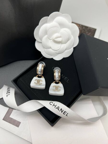 Серьги Chanel белый 175528-3