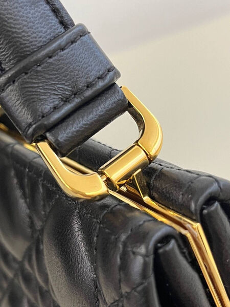 Сумка Christian Dior женский кожа черный 129802-2