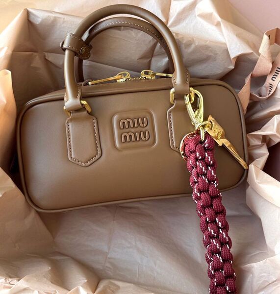 Сумка Miu Miu женский кожа 187754
