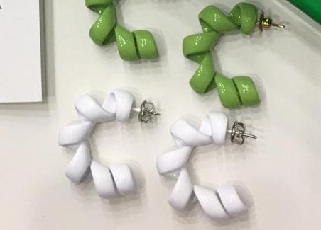 Серьги Bottega Veneta белый 70473