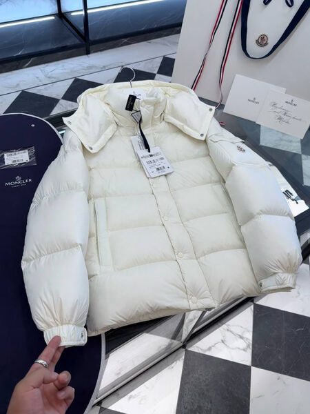 Мужской пуховик Moncler мужской белый 201807-8