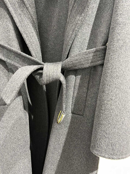 Пальто Loro Piana женский графитовый 158907-8
