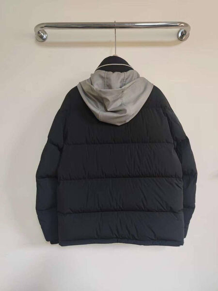 Мужской пуховик Brunello Cucinelli мужской черный 167362-3