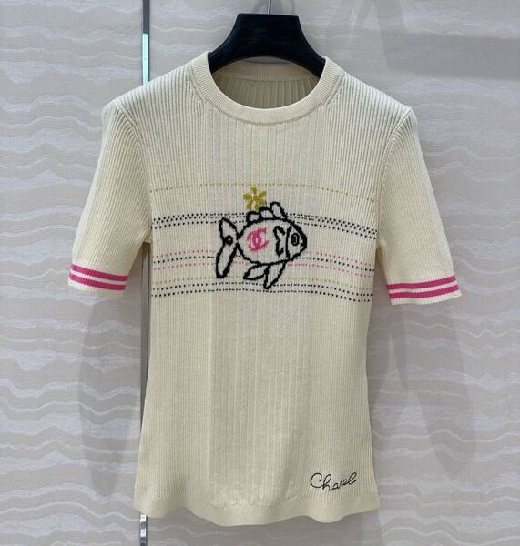 Футболка Chanel женский бежевый 187119