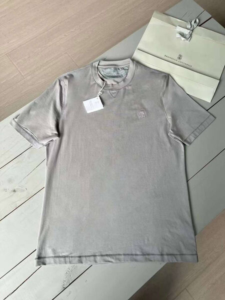 Мужская футболка Brunello Cucinelli мужской графитовый 155115-4