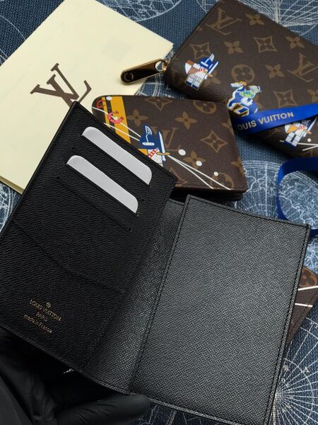 Обложка на паспорт Louis Vuitton мужской канва 55362-2