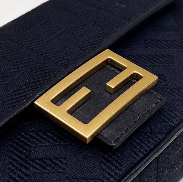 Сумка Fendi Baguette женский текстиль черный 142098-7