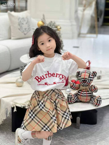 Детская футболка Burberry белый 179575-3
