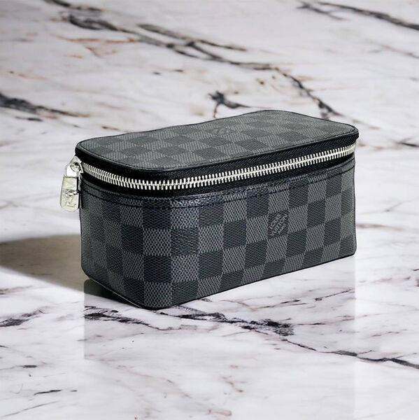 Косметичка Louis Vuitton женский канва графитовый 149938-4