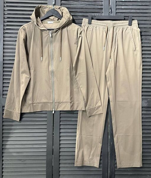 Мужской костюм Brunello Cucinelli мужской бежевый 185284