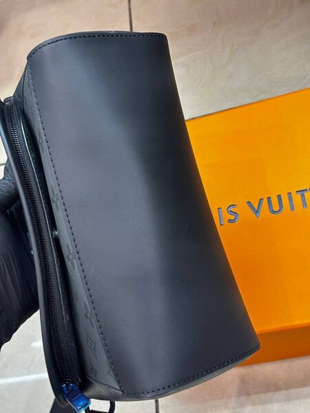 Мужская сумка мессенджер Louis Vuitton мужской кожа черный 169140-4