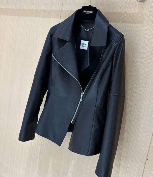 Куртка Hermès женский кожа epi черный,серебристый 159551